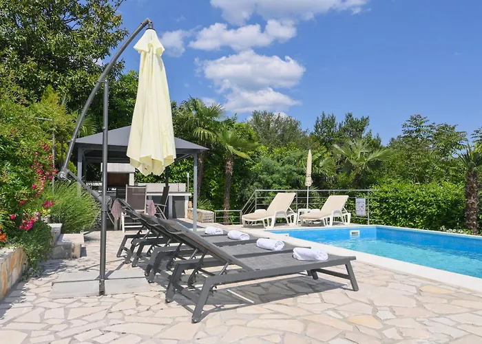 Family-friendly With Swimming Pool - Volosko, - 15071 * 오파티아