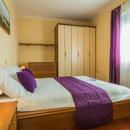 Family Friendly With A Swimming Pool - Volosko, - 15071 Apartment Opatija