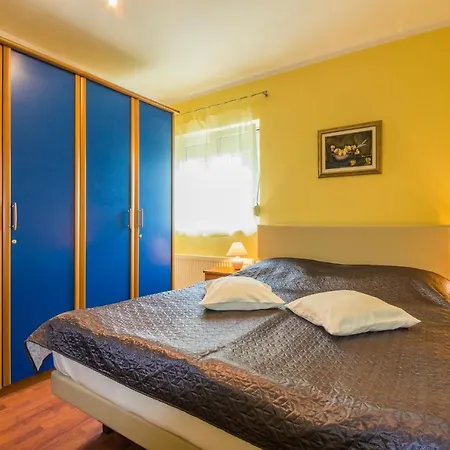 Family Friendly With A Swimming Pool - Volosko, - 15071 Opatija