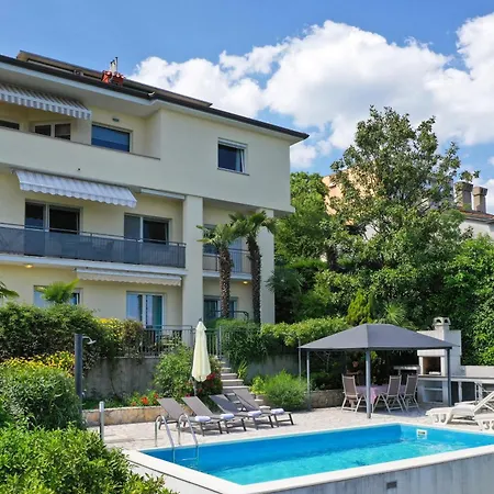 Family Friendly With A Swimming Pool - Volosko, - 15071 * Opatija