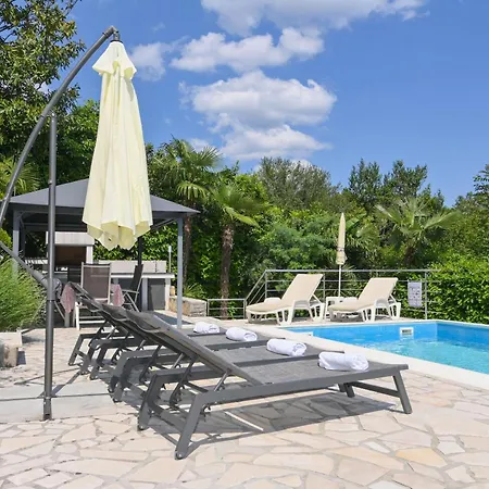 Family Friendly With A Swimming Pool - Volosko, - 15071 * Opatija
