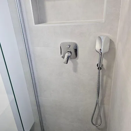 Family-friendly With Swimming Pool - Volosko, - 15071 Апартаменты Опатия